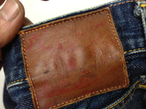 EVISUエビスジーンズ 裾丈詰め　裾の穴修理3